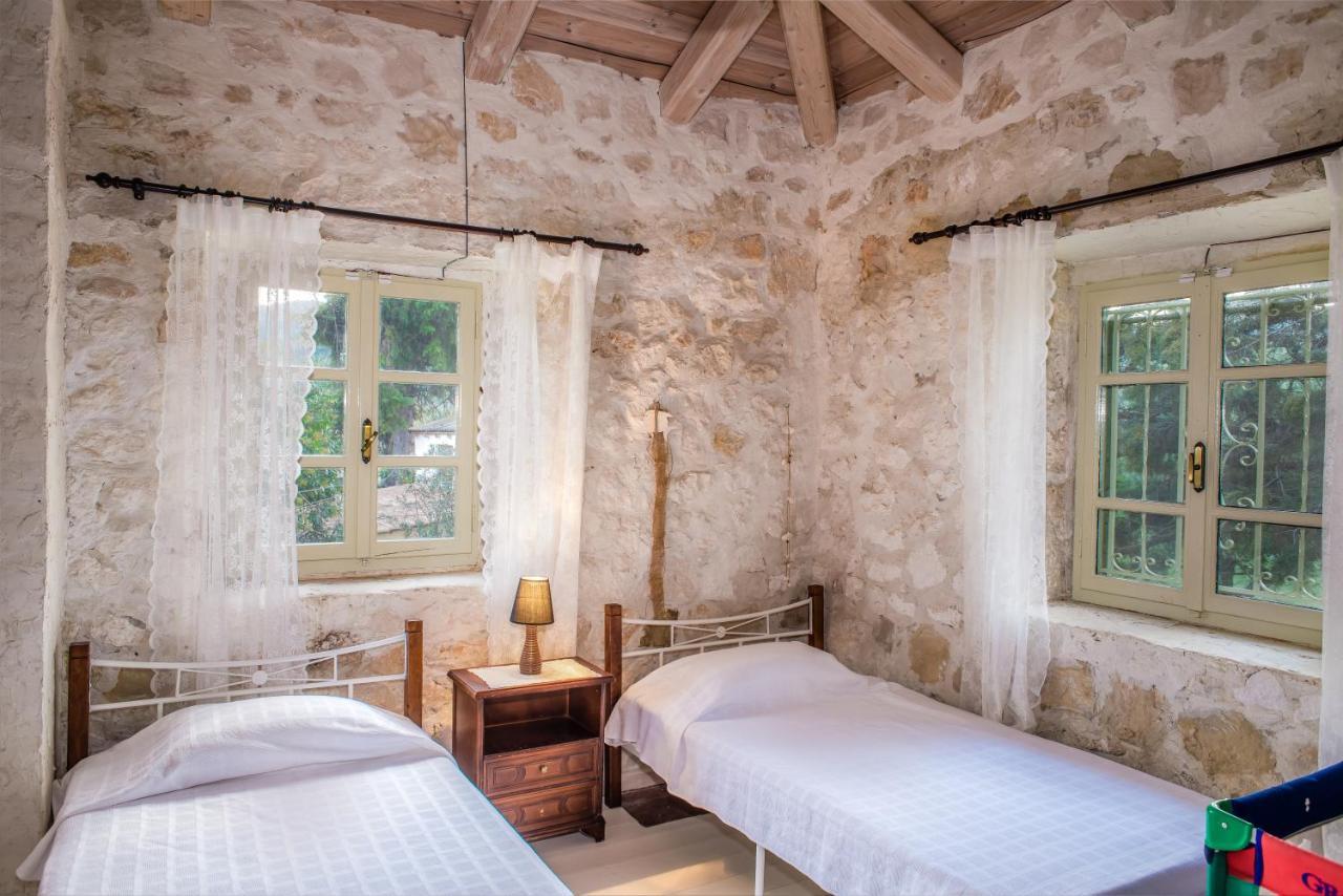 Jianni'S Villa - Stone Villa In The Greenery!! Vasilikos  Exterior photo