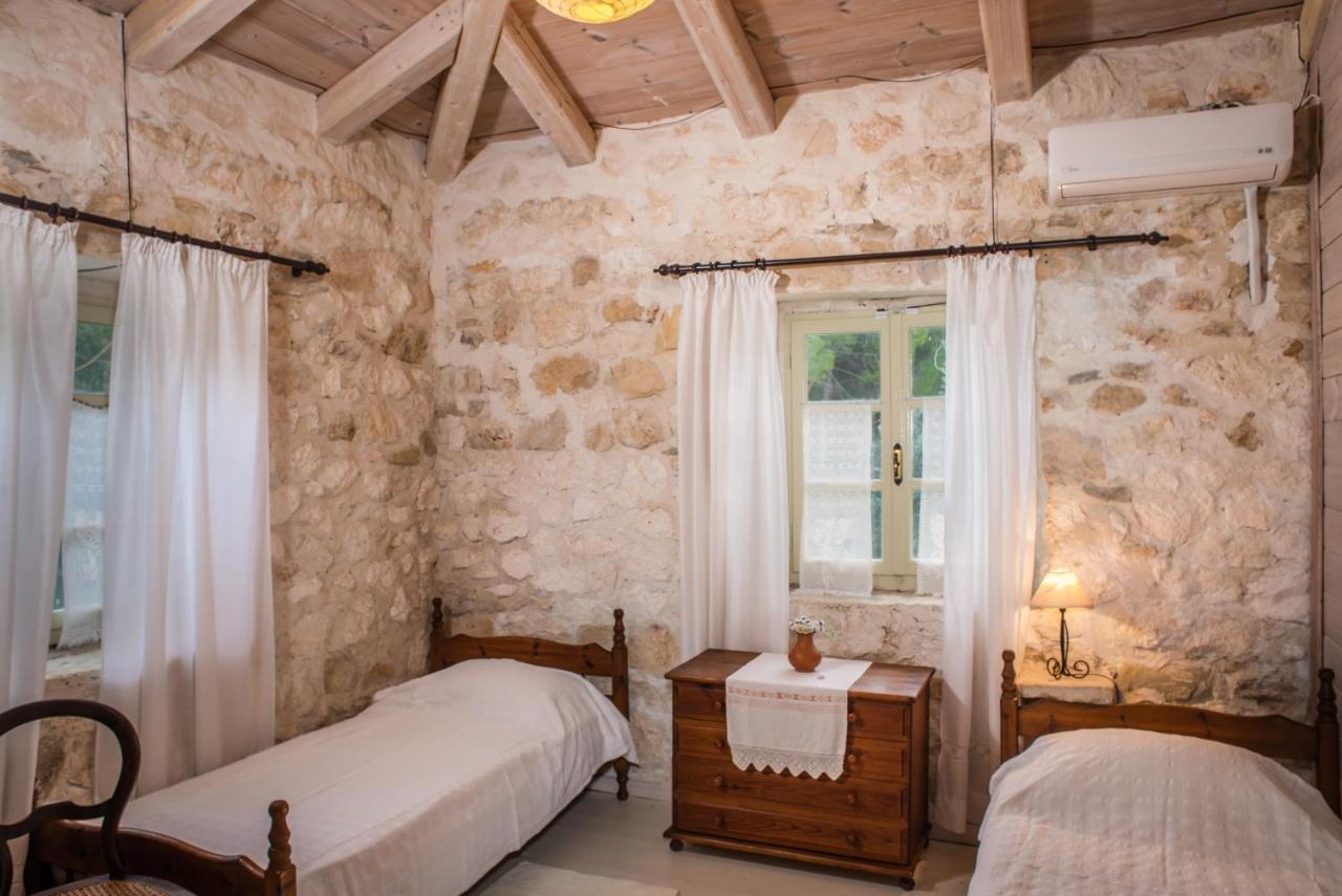 Jianni'S Villa - Stone Villa In The Greenery!! Vasilikos  Exterior photo